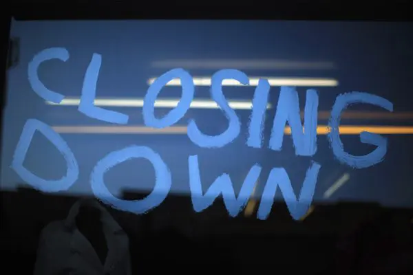 Closing-down-sign
