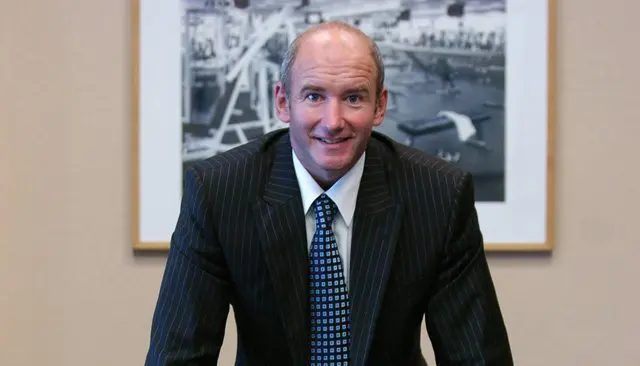 brian-jokat-canary-wharf-icerink