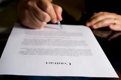 buying-a-business-1-contract.s600x600