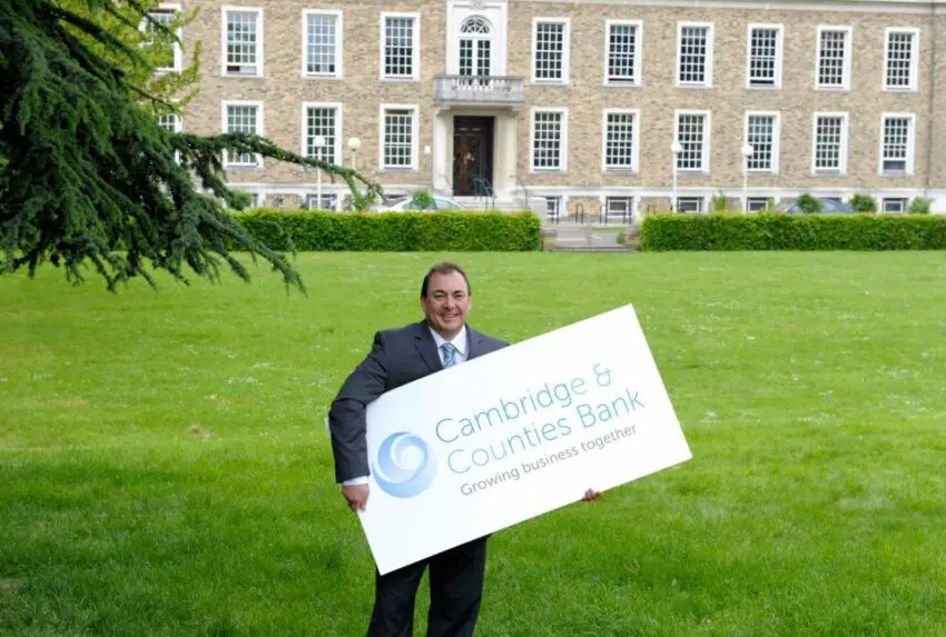 563288_337478896328404_1941406704_n