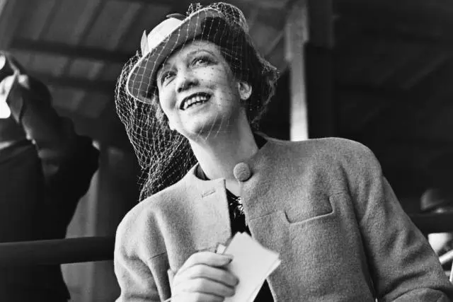 Elizabeth-Arden-459264231x