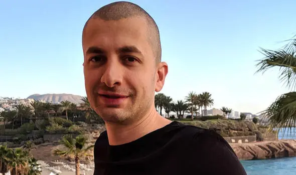 Robert-Parker-Roar-Ambition-919156