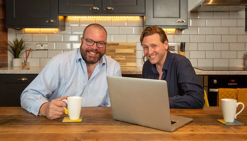 Meeow 211020(107)-HR[21139] founders