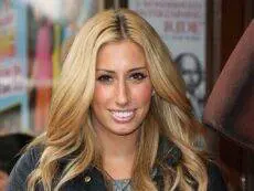 Rehab. the innovative haircare brand which has been making waves in the industry since its launch last year has announced that TV personality Stacey Solomon has joined the company as a partner and Investor.