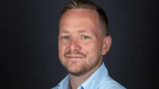 A 31-year-old cryptocurrency entrepreneur has stunned the tech world by raising more than £750m ($1.1bn) to build Britain’s biggest artificial intelligence data centre — despite his company never having completed one before.