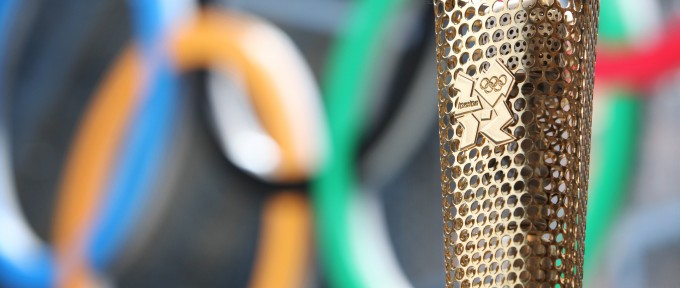 London 2012 offers first look at Olympic Torch design
