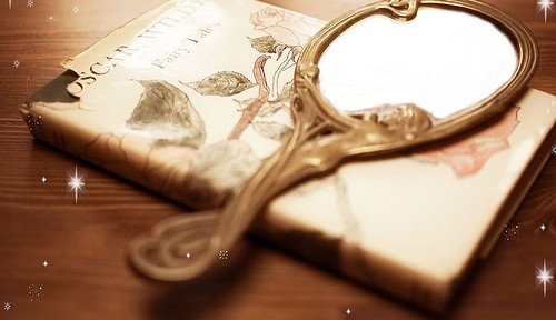 book-cute-fairy-tale-mirror-pretty-reflect-Favim.com-60422
