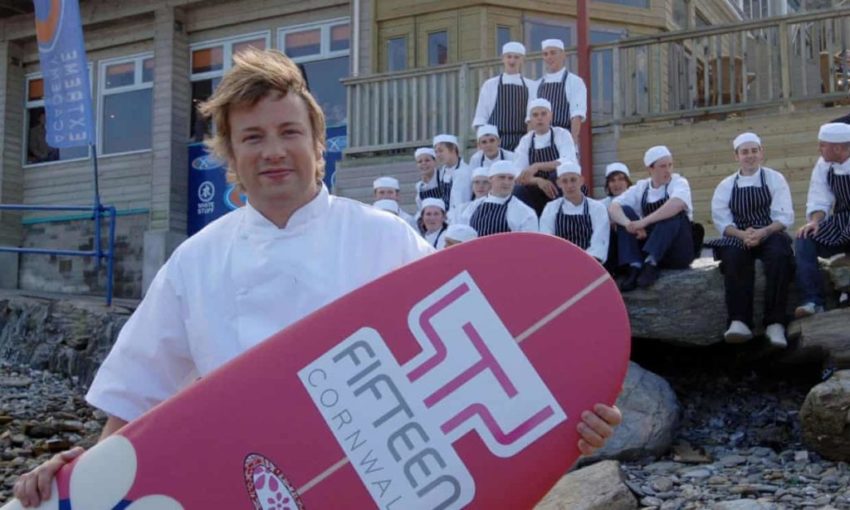 Fifteen Cornwall in Watergate Bay, one of the last outposts of Jamie Oliver’s UK restaurant empire, has closed its doors with the loss of 100 jobs.