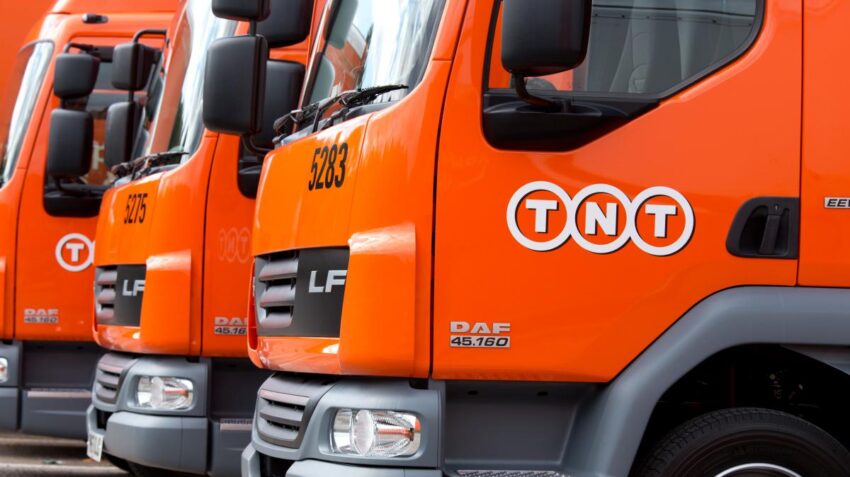 Thousands of Christmas holidays could be at risk as the Passport Office courier service appears to be in meltdown.