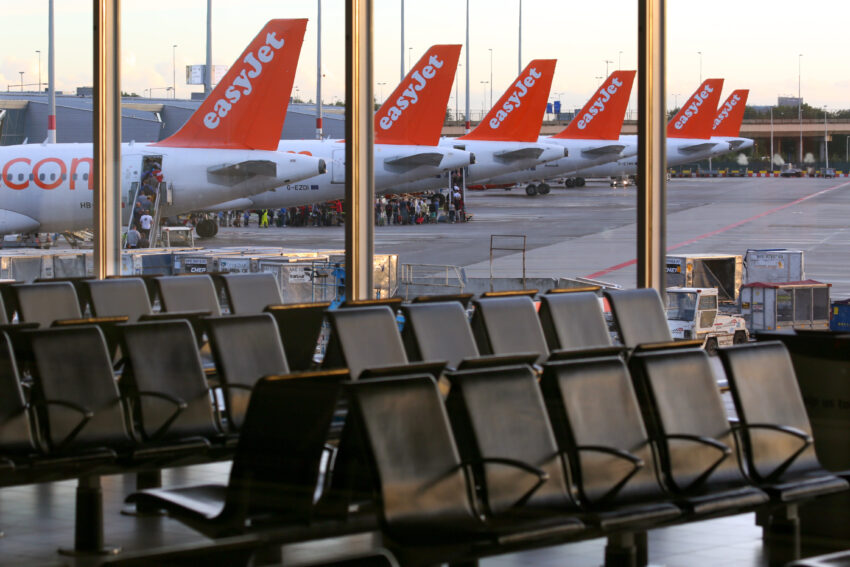 EasyJet plunged £213 million into the red in the Christmas quarter and is still burning through £150 million in cash each month, putting its Covid-19 losses at £2.2 billion.