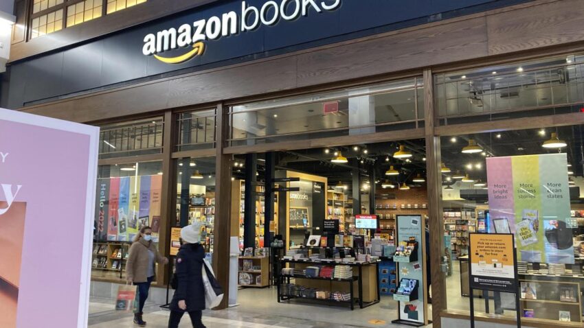 Amazon shutters bookshops and 4-star stores