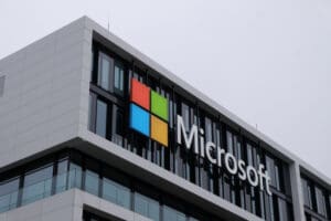 Thousands of Microsoft employees across the United States will be given unlimited days off in an overhaul of its holiday policy.