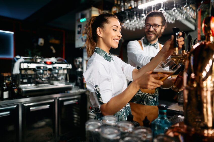 Pubs, bars and restaurants are among the UK’s smaller businesses expecting a £180 million boost thanks to extended licensing hours for the coronation weekend, according to Barclays.