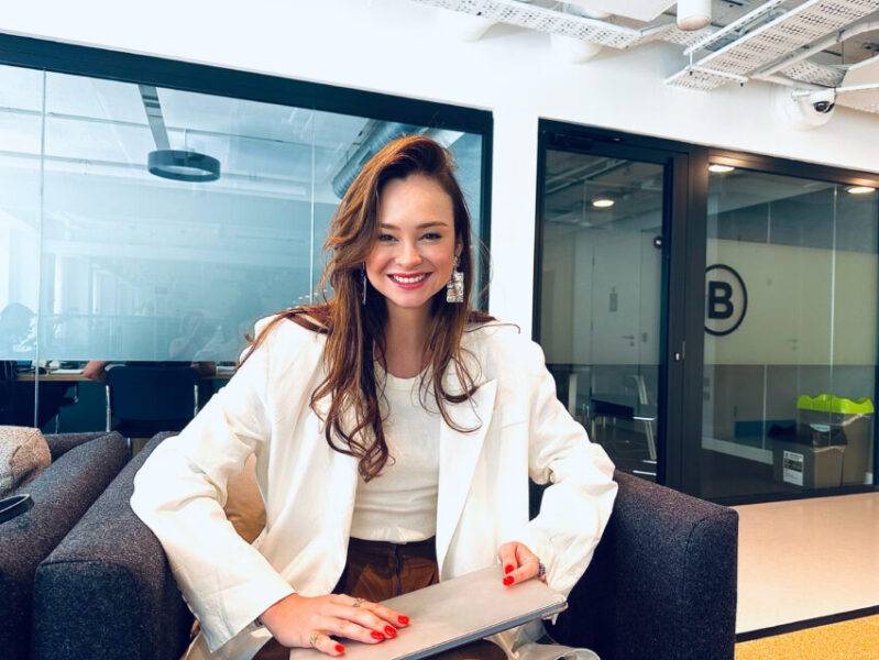 Özgecan profil business foto