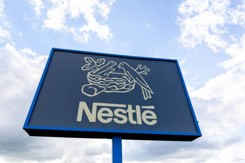 Nestle will close down a baby formula factory in Ireland due to a falling birth rate in China, placing 560 jobs at risk.