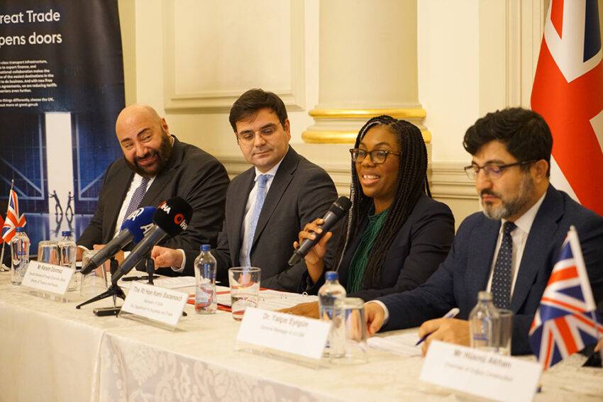 UKEF has partnered with other export credit agencies and MUFG as sole Mandated Lead Arranger to secure over €1.2 billion in financing for a sustainable railway project.