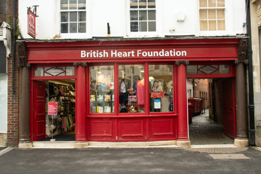 UK charity shops are expanding online to compete with second-hand apps like Vinted and Depop, as high street sales decline due to rising costs and fast-fashion donations. Discover how leading charities are adapting.