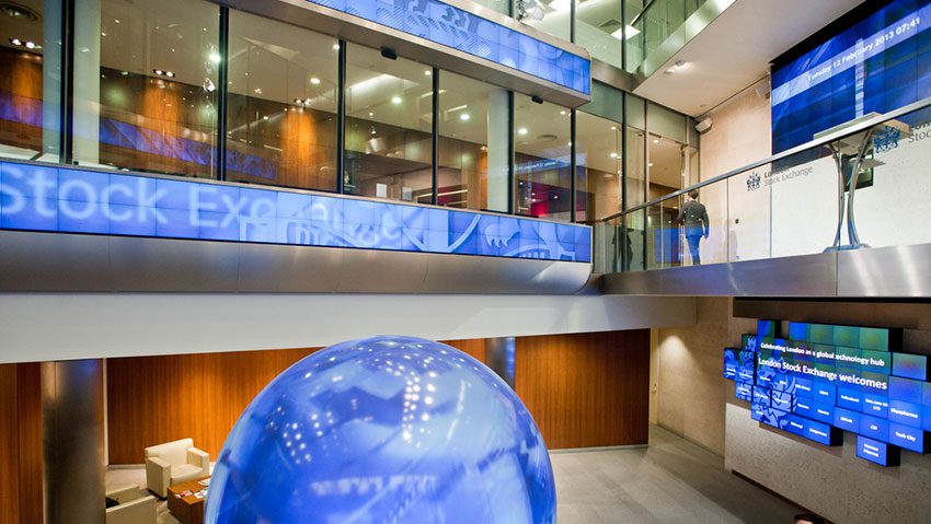 London Stock Exchange considers 24-hour trading to boost global competitiveness