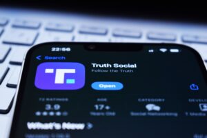 Trump Media has applied to trademark “Truth Social AI” and “Truth Social AI Search” as it plans to integrate artificial intelligence into its Truth Social platform across iOS, Android, and web.
