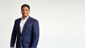 Piers Linney has always been ahead of the curve. A former venture capital lawyer and M&A banker turned entrepreneur, investor and Dragons’ Den panellist, he has built his career on spotting trends before they become mainstream.