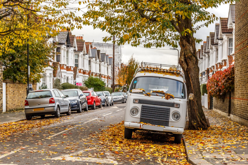 The average age of cars on UK roads has reached a record nine years and 10 months, as drivers keep vehicles for longer amid rising costs and improved build quality, according to new data from the RAC Foundation. 