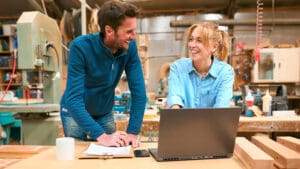 A practical, no-nonsense net zero checklist for UK sole traders. Simple steps to reduce emissions without extra cost, complexity or jargon.